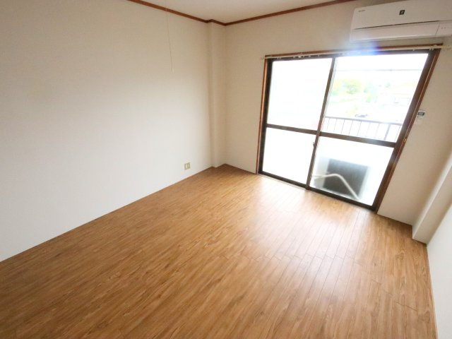 小瀬マンションの寝室