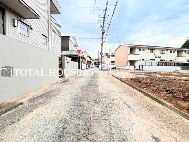【前面道路含む現地写真】 | 西東京市芝久保町4丁目　新築戸建　全1棟