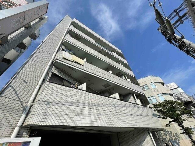 サン・クレスト峰岸の外観