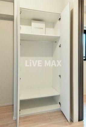 【収納】Ｊ．リヴェール上野入谷フロント