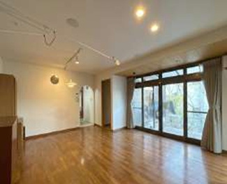 【居間・リビング】 | 西宮市　苦楽園二番町　中古戸建