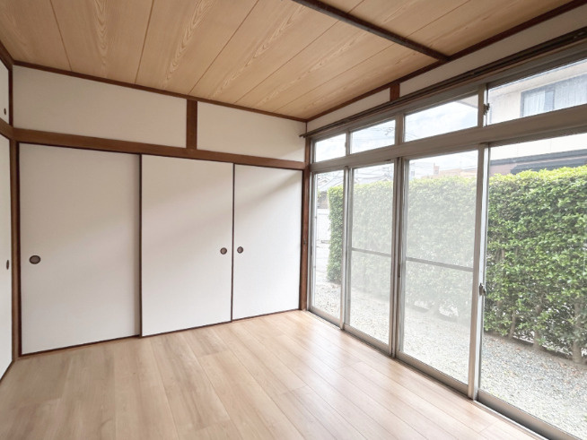 渡辺戸建【キャッシュバック対象物件】の洋室|個人の部屋や寝室として使える洋室です
