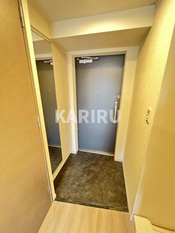 プレサンス東小橋エレディータの玄関
