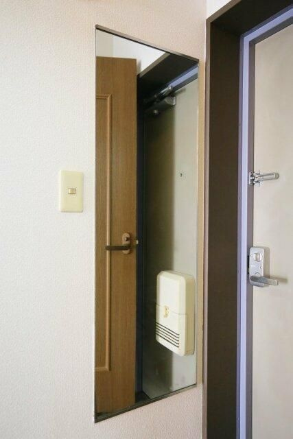 セザール長原の玄関