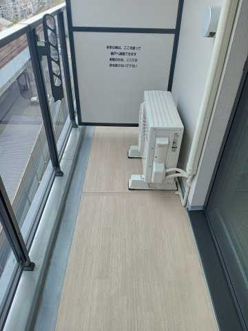 Ｊｅ　Ｇｌｙｃｉｎｅ　寿町のバルコニー