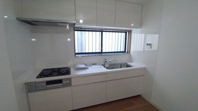 伊丹市寺本　中古戸建のキッチン