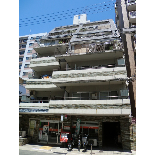 モンラヴィ甲南町の外観