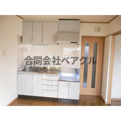 【キッチン】 | コーポラス伏見 | キッチンでお料理をお楽しみください
