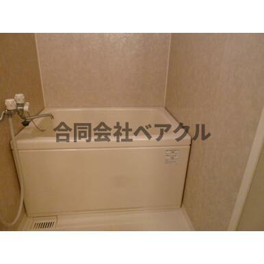【浴室】 | コーポラス伏見 | 落ち着いた空間のお風呂です