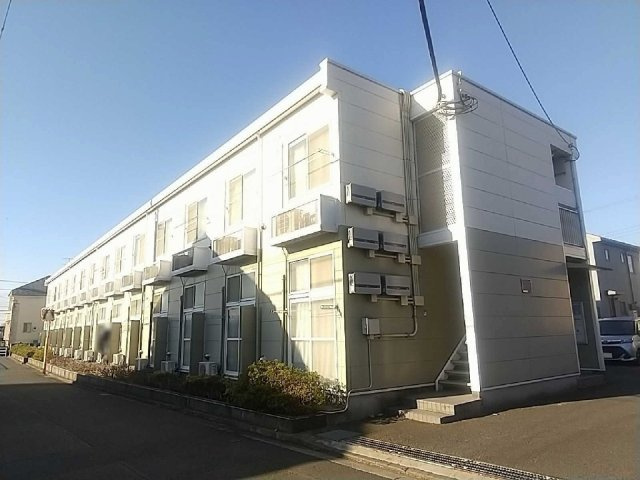 レオパレスルーストの外観