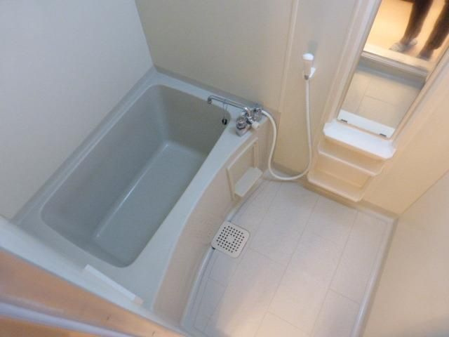 調布市八雲台２丁目の賃貸マンションの浴室