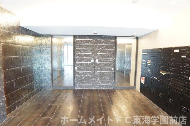 ヒルクレスト菊陽グランデのエントランス