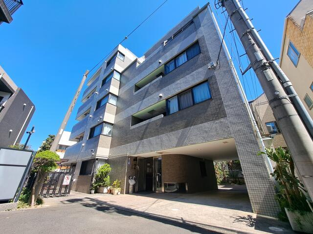 スターライトハイツの外観|5階建て地下１階