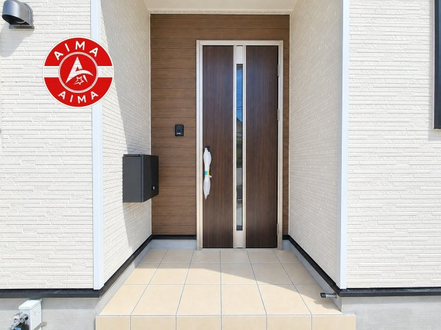 春日市白水池1丁目第5-1棟（1号棟）の玄関|おでかけの時も帰った時も、「我が家」を最初に感じでもらえる素敵な空間に。