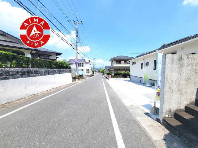 春日市白水池1丁目第5-1棟（1号棟）の外観|前面道路含む現地の写真です。