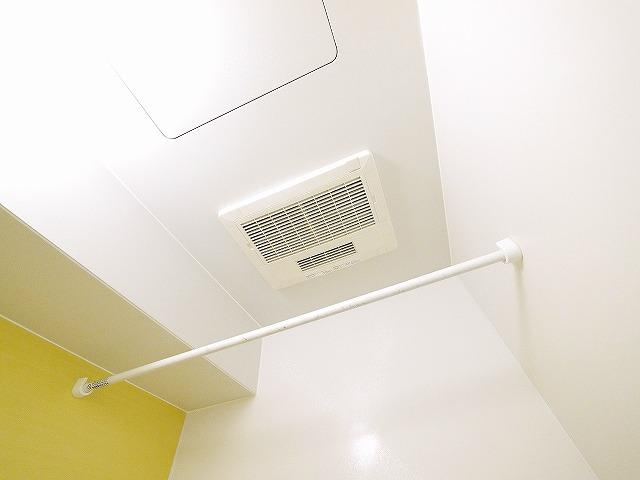 カーサレイメイ　Ａ棟の設備|便利な浴室乾燥付き