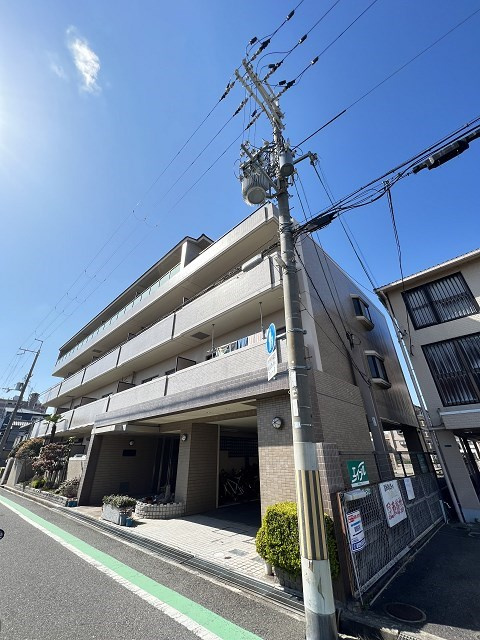 尼崎市武庫町４丁目のアパートの外観