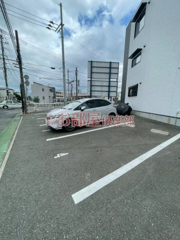 アシスト久留米西町の駐車場|駐車場に車を止められます