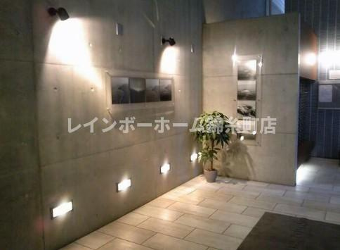 パインタワーのエントランス