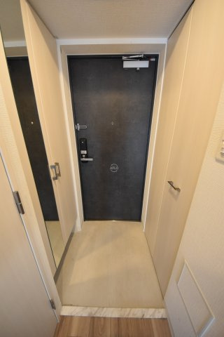 エスリード大阪京橋フロレゾンの玄関|エスリード大阪京橋フロレゾン　玄関