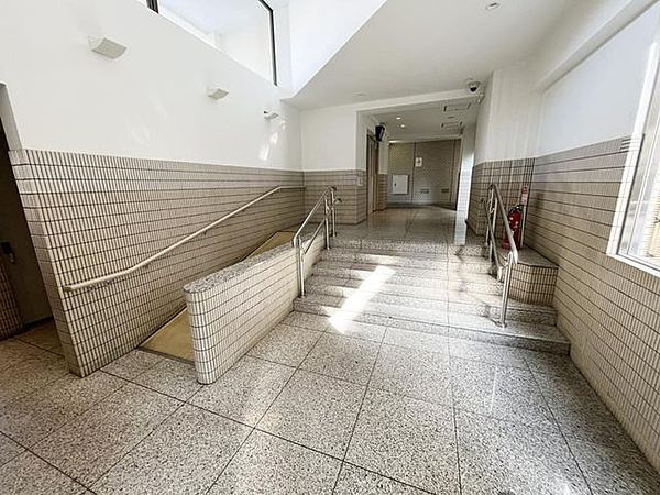 ステラメゾン武蔵小山のロビー|毎日通るロビーはこのようになっています