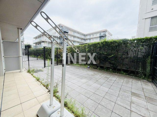 横浜市港北区大倉山４丁目の賃貸マンションのバルコニー