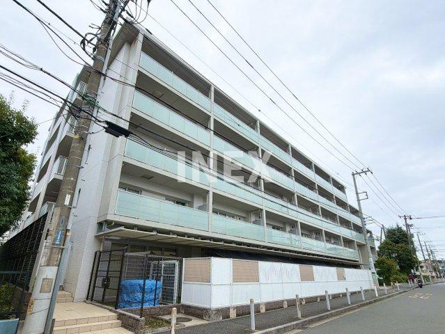 横浜市港北区大倉山４丁目の賃貸マンションの外観