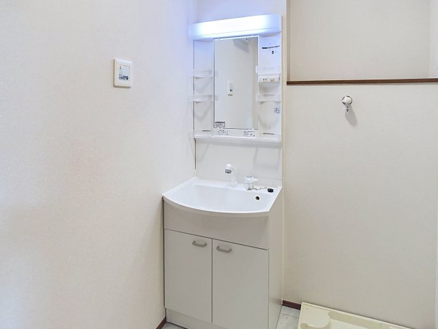 アクアフィオーレ江南の独立洗面台