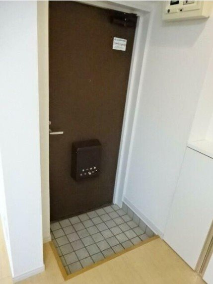 アクセス高円寺の玄関