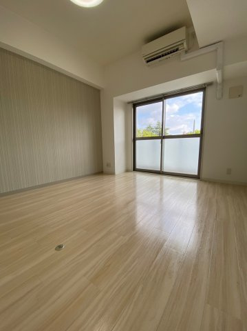 リベルティア　名古屋市賃貸　仲介手数料無料の居間・リビング