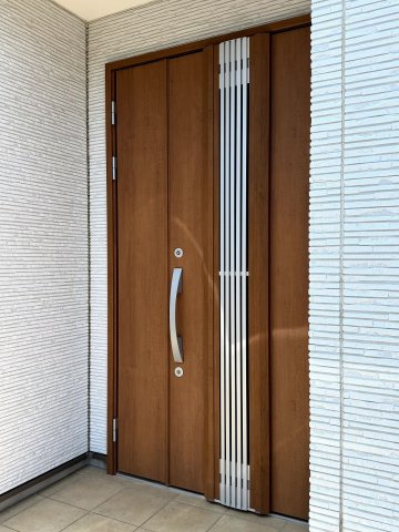 栃木市大平町新の玄関|玄関ドアです、ダブルロックドアです