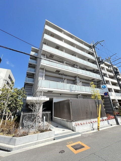 尼崎市南武庫之荘１丁目の賃貸マンションの外観