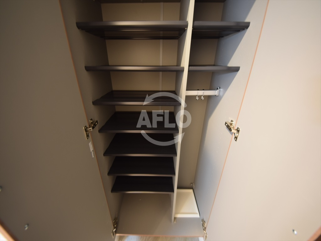 エスリード松屋町グレイスの収納|エスリード松屋町グレイス　シューズボックス