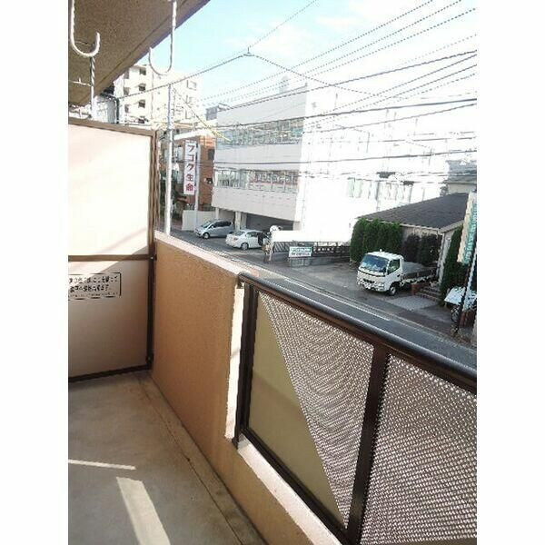 大和市中央２丁目の賃貸マンションのバルコニー