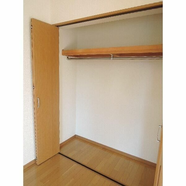 大和市中央２丁目の賃貸マンションの収納
