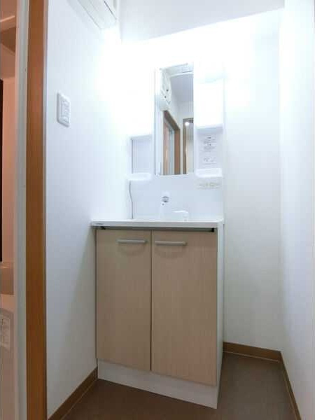 ヴァンクール城東の独立洗面台|ヴァンクール城東　独立洗面台