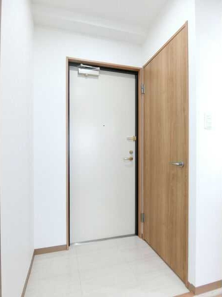 ヴァンクール城東の玄関|ヴァンクール城東　玄関