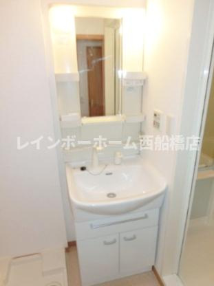 サンプラザの独立洗面台