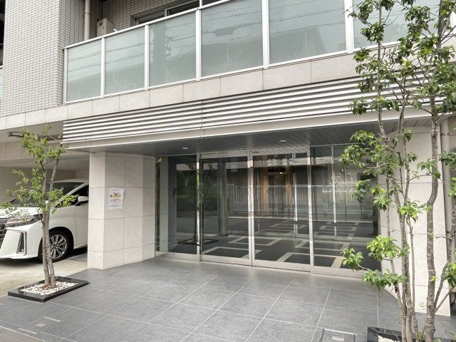GENOVIA東向島skygardenのエントランス