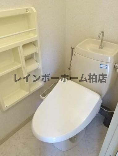 特典：仲介手数料が無料です!!のトイレ|落ち着いた色調のトイレです