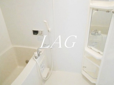 【浴室】 | Ｗｅｓｔ　　Ｖｉｌｌａｇｅ | お風呂です。