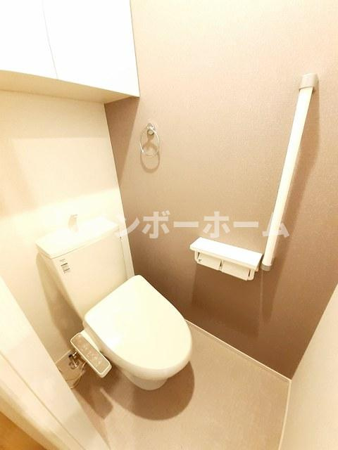 鶴ヶ島市大字五味ヶ谷のアパートのトイレ