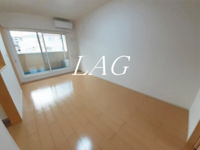 【居間・リビング】 | Ｒｏｓａｇｅ（ロザージュ） | 洋室のお部屋です。