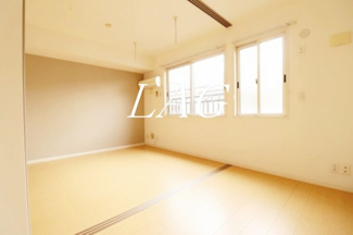 【居間・リビング】 | レグルス | 洋室のお部屋です。