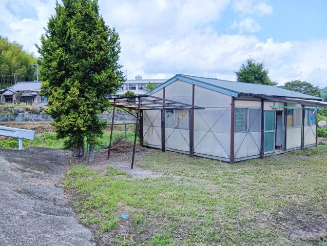 売中古戸建　富士宮市内房の外観|のどかな環境で新生活を始めませんか。移住先としてもおすすめの住環境です。