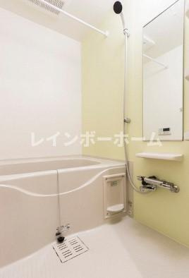 入間郡三芳町大字藤久保のアパートの浴室