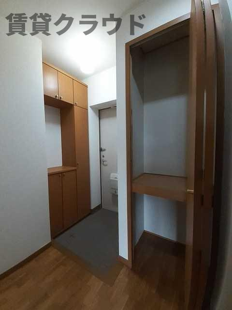 ベイサイド水草の玄関|ゆったりとした玄関です