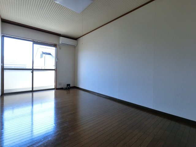 ヒルサイドおゆみ野A棟の居間・リビング|※他のお部屋の似た間取りのお写真です