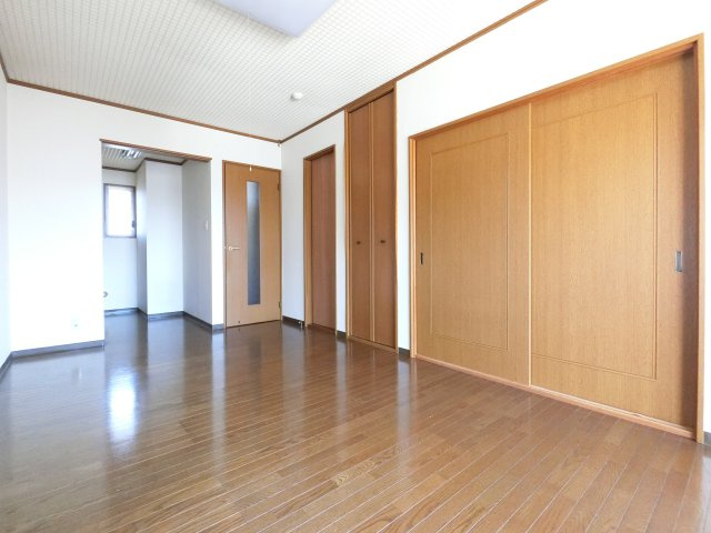 ヒルサイドおゆみ野A棟の居間・リビング|※他のお部屋の似た間取りのお写真です