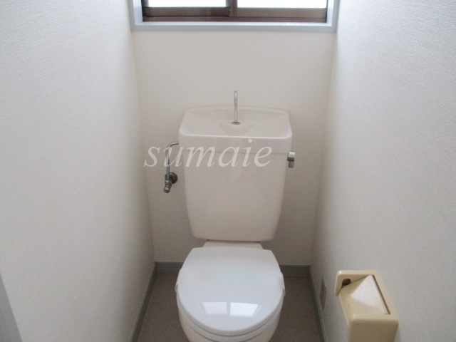 小池コーポのトイレ|トイレに窓ついてます。